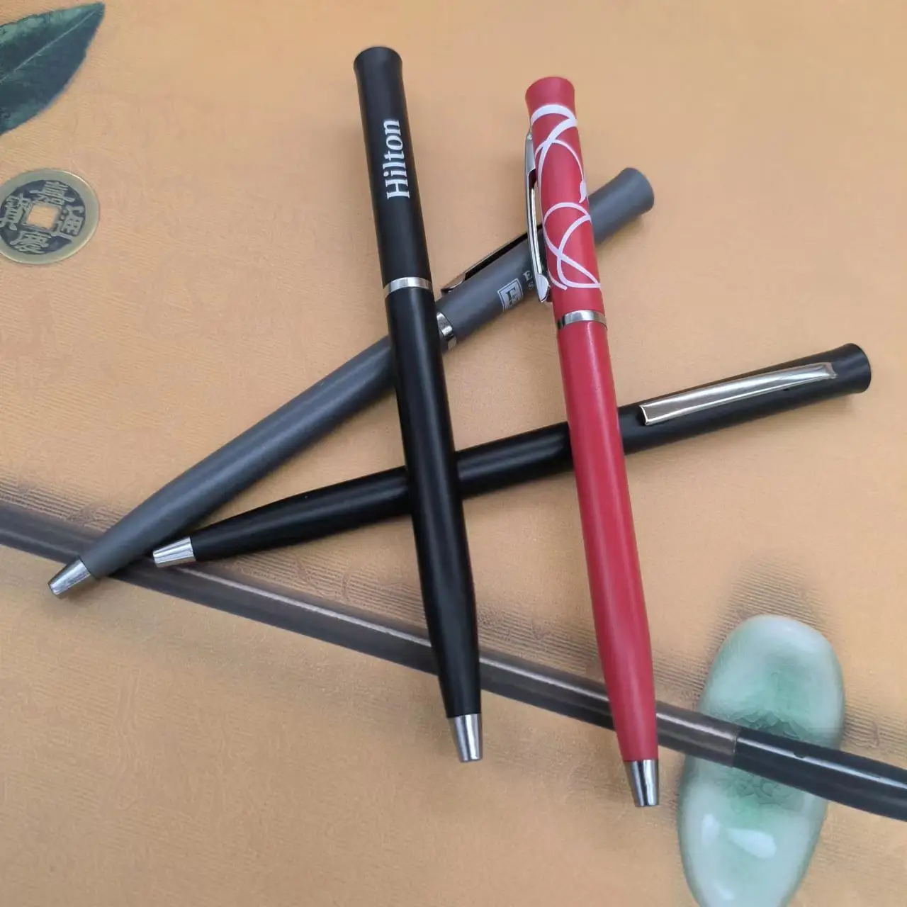 CHXN Wholesale novel hotel ink pen laser printing enterprise logo advertising pen frosted plastic ball pen