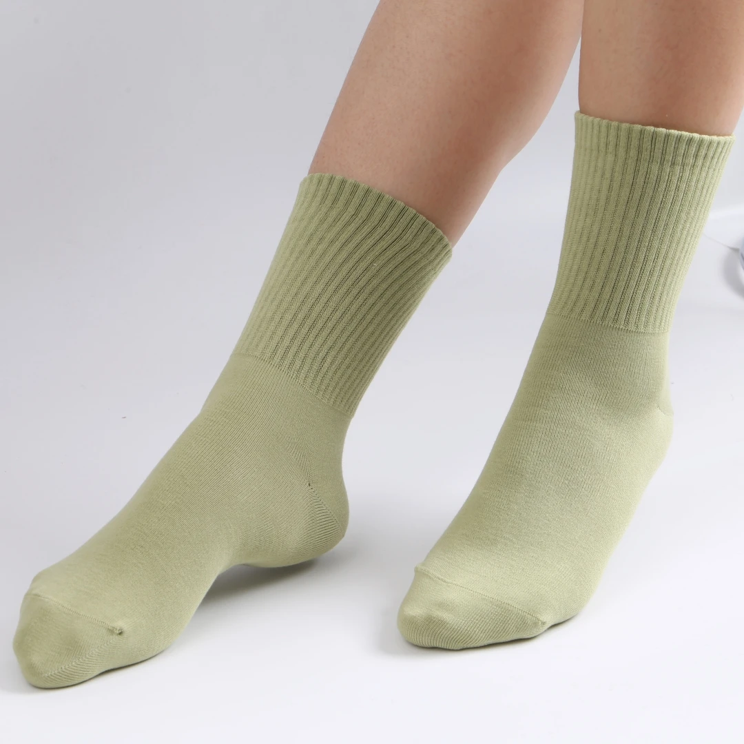 Cotton Knitted Brown Women Socks Fashion Casual Solid Loose Cute Girls Embroidered High Socks Spring winter Wholesale