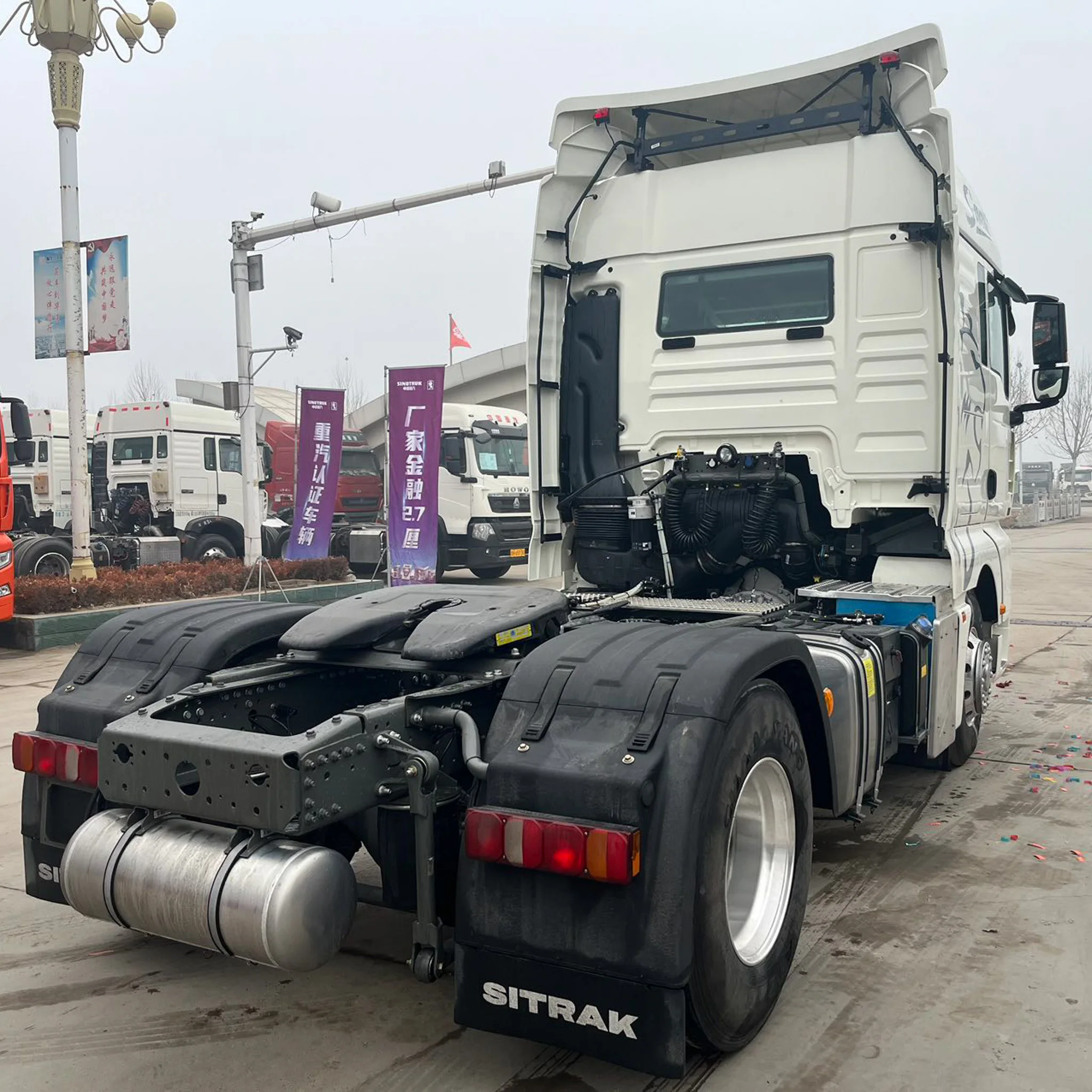 M1142 PC502067 Sitrak G7S 4X2 Euro 6 Diesel Tractor Truck Automatic Transmission