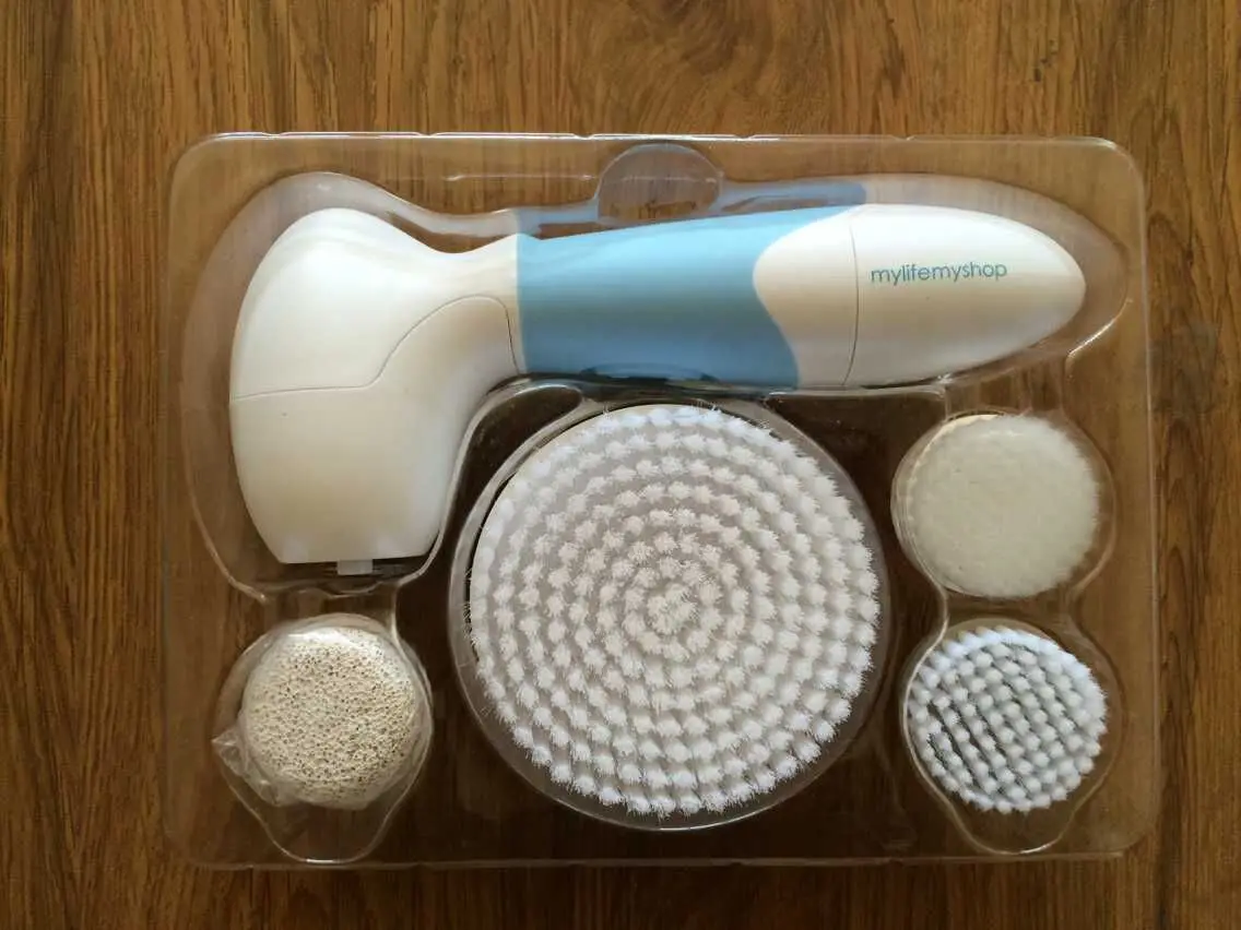 Silicone Face Wash Brush Deep Clean Pore Electric Face Cleanser and Massager Waterproof Sonic Silicone Facial Cleansing Brush