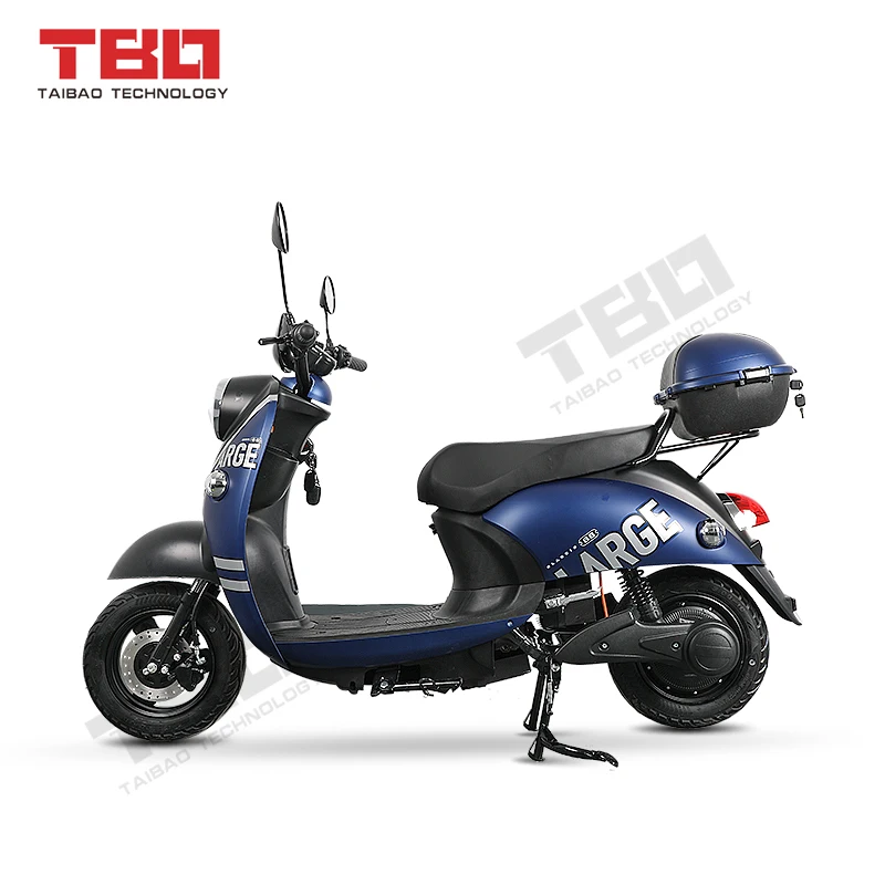 Circular headlamp turn signal rearview mirror feet support cost-effective GGM electric scooter