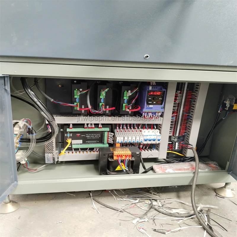 China manufacturer vertical drilling milling machine CNC router for door lock hole