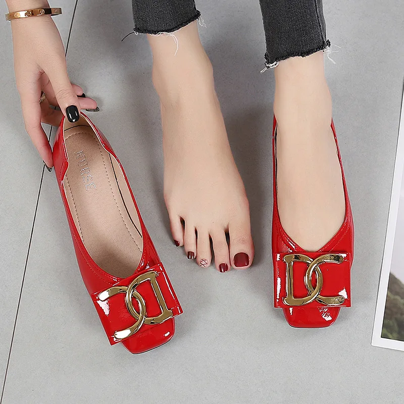 Wholesale large size 42 43 stylish women flat shoes  female non-slip comfort work shoes ladies fashion shoes