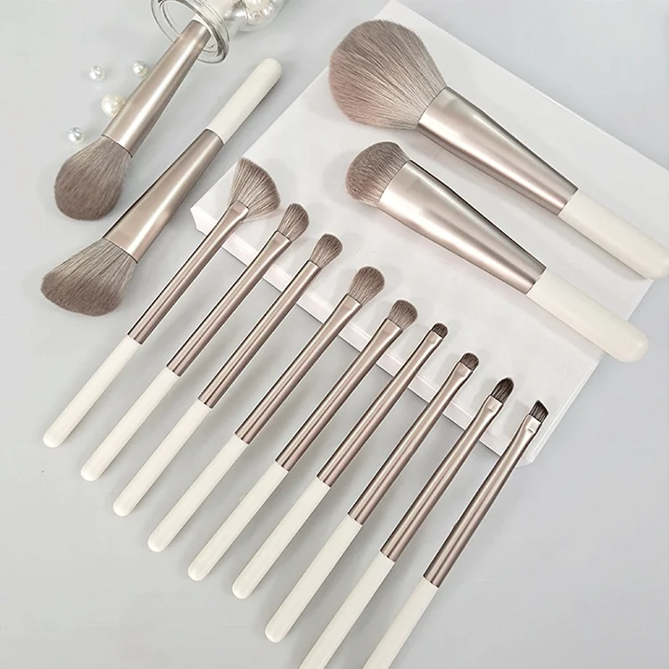 Private Logo White Silver Red Handle Synthetic Hair 13pcs Makeup Brushes Set