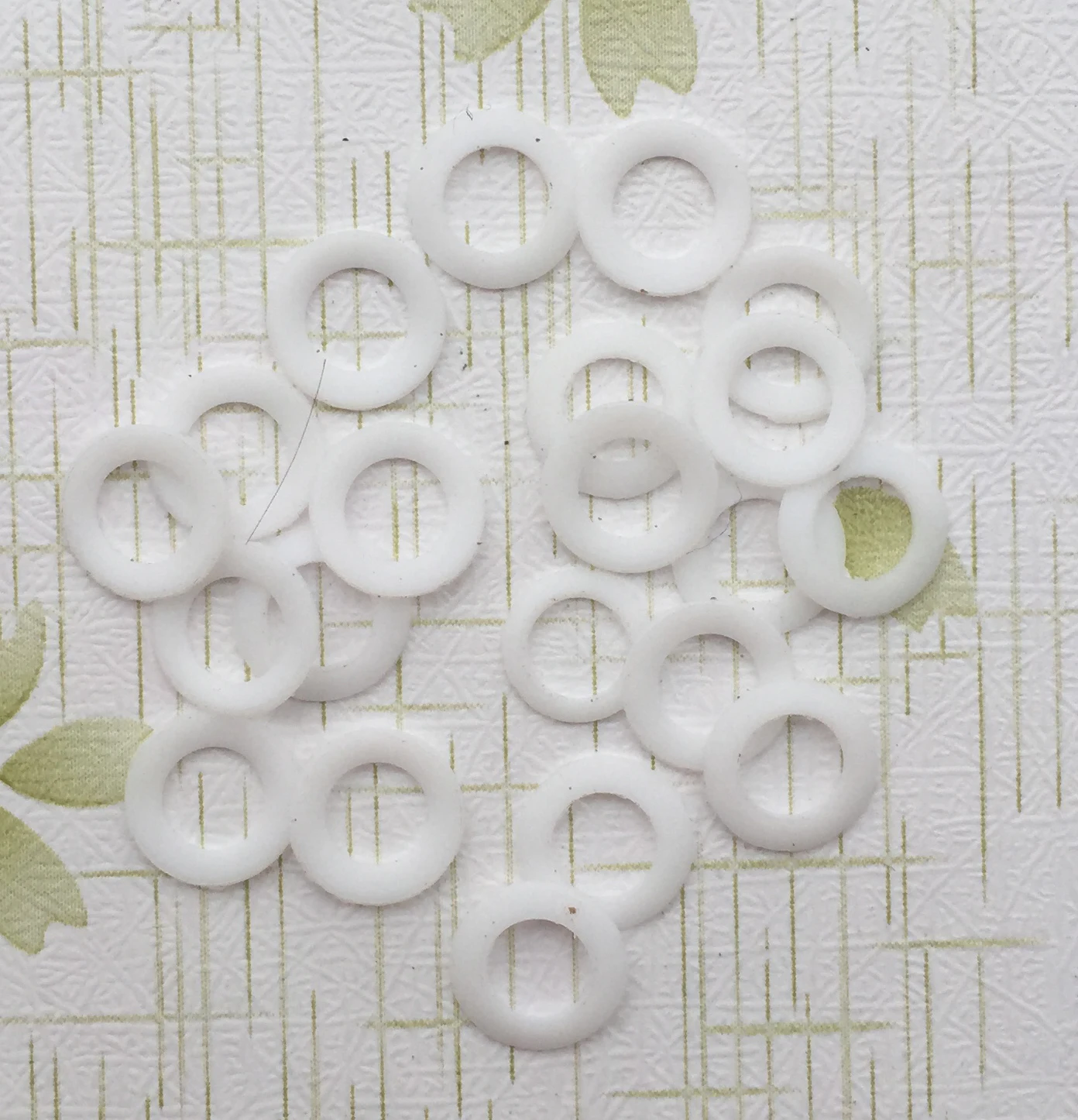6*4mm 7*4mm 7*5mm pet hair Scissors parts pvc washers