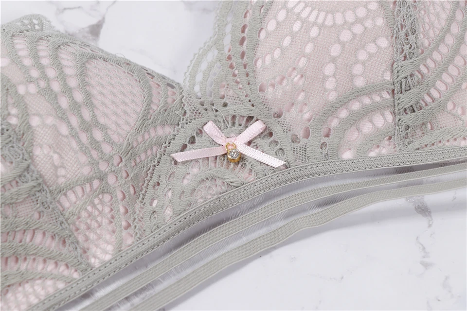 
New arrival fashion wireless triangle lace bra set push up bra lingerie sets soft underwear women sexy bra and panty sets 