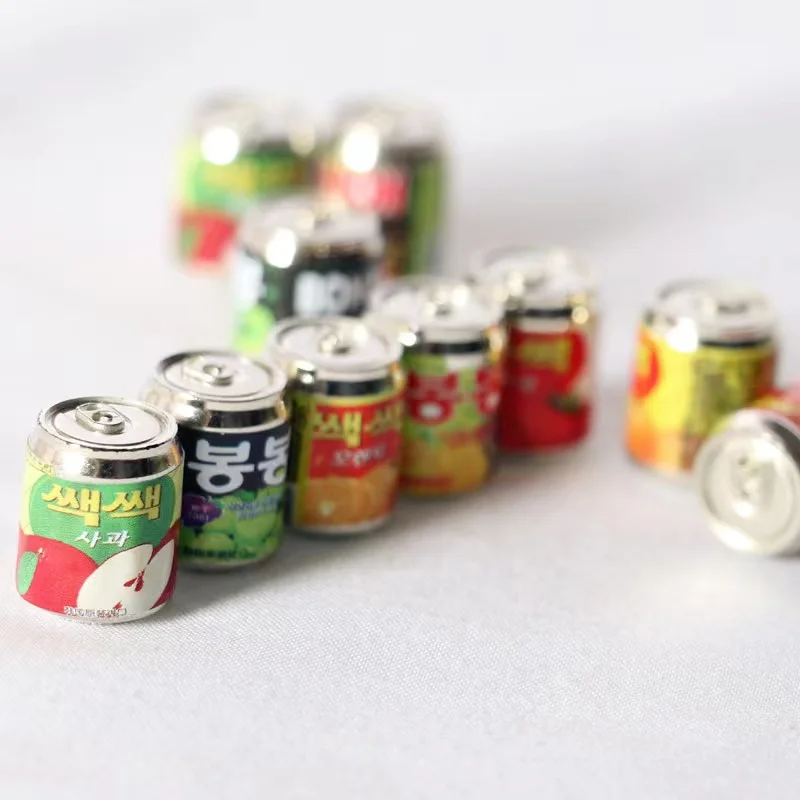 Hot sale resin crafts accessories kitchen refrigerator doll house mini drink bottle miniature food play model