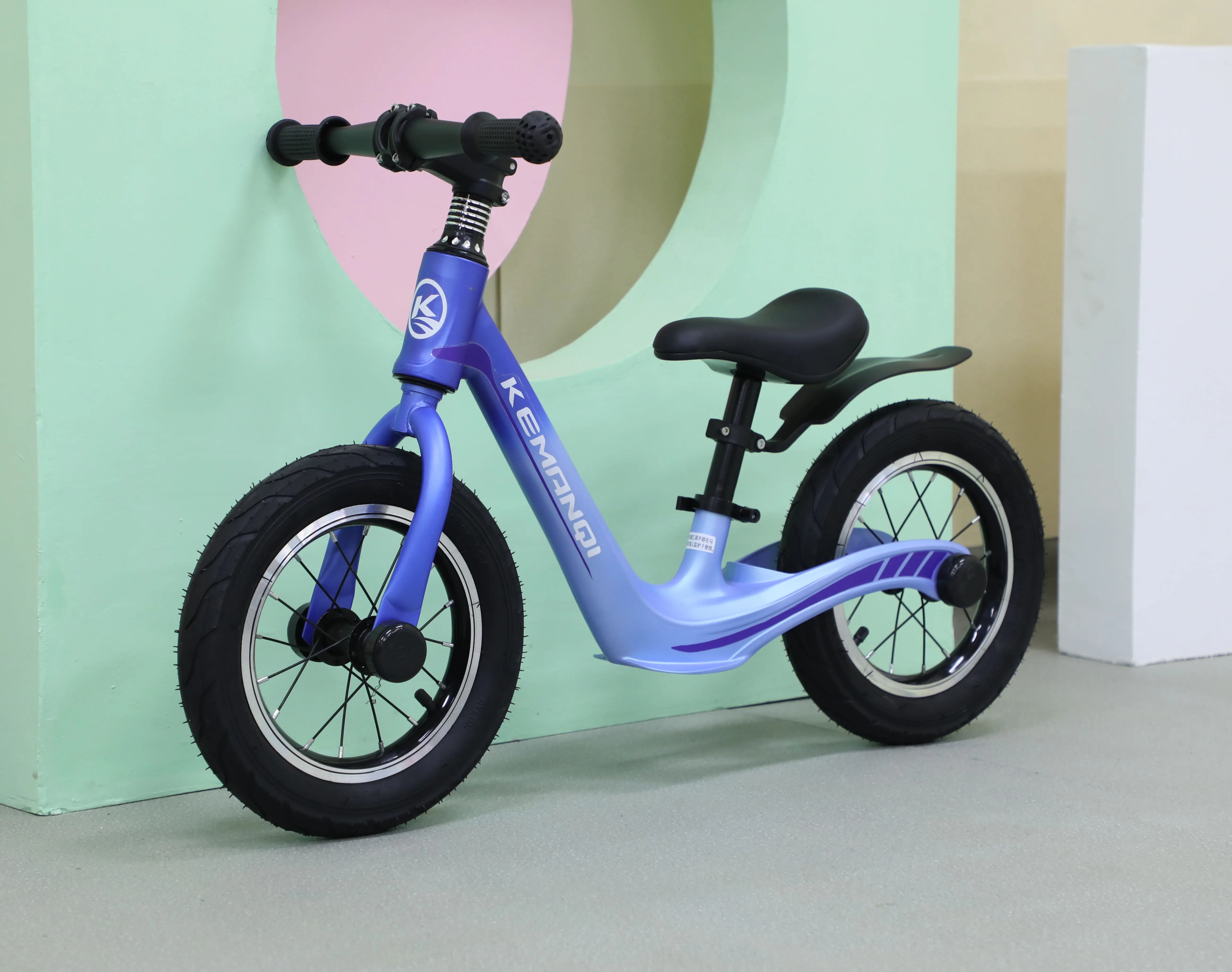 Velo Vtt New Design Kids Bike Made in China Frame Kids Bikes Running Children Training Bicycle No Pedals with Good Quality