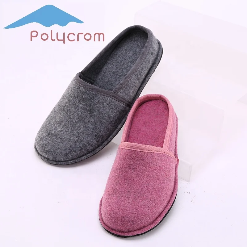 
Comfortable warm felt indoor slippers 