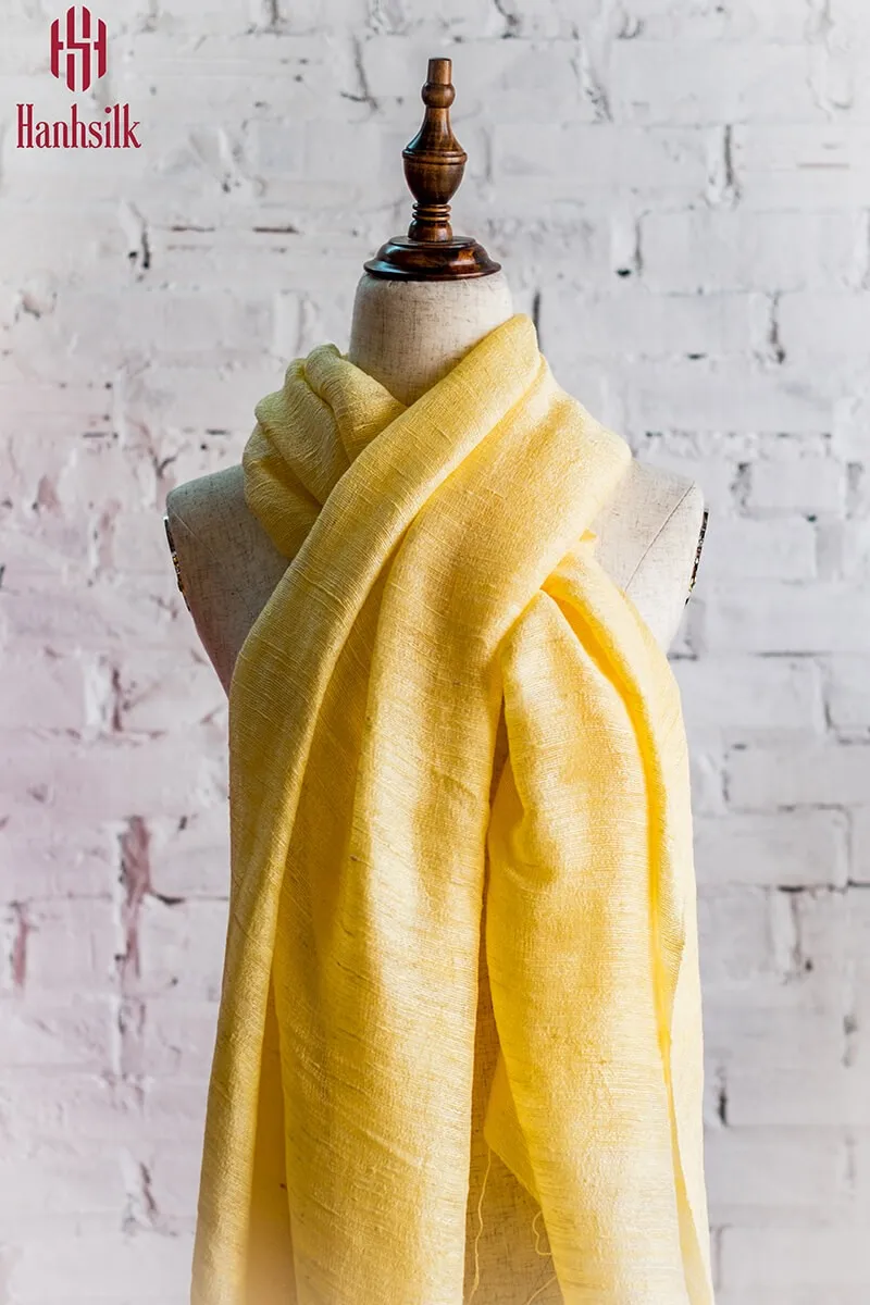 Manufacture of tussore scarf natural dyeing, natural color, eye-catching branded Hanhsilk
