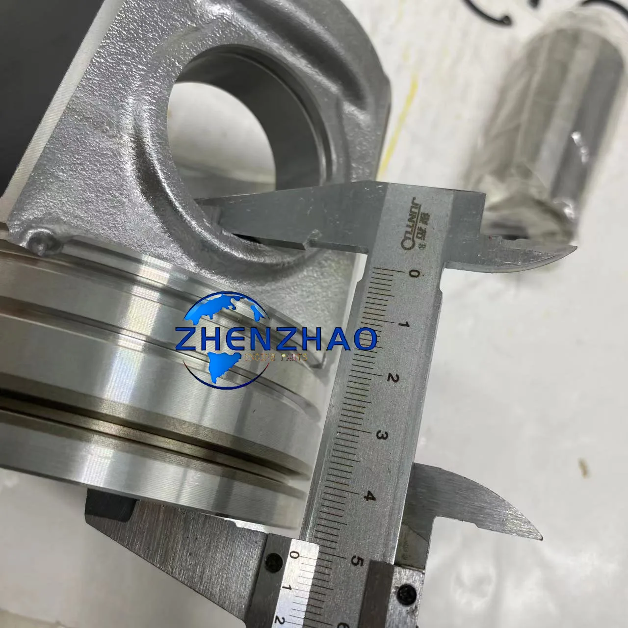 High Quality NL75007,1104D-44T Piston NL75007,1104D-44T Diesel Engine Overhaul Parts NL75007,1104D-44T