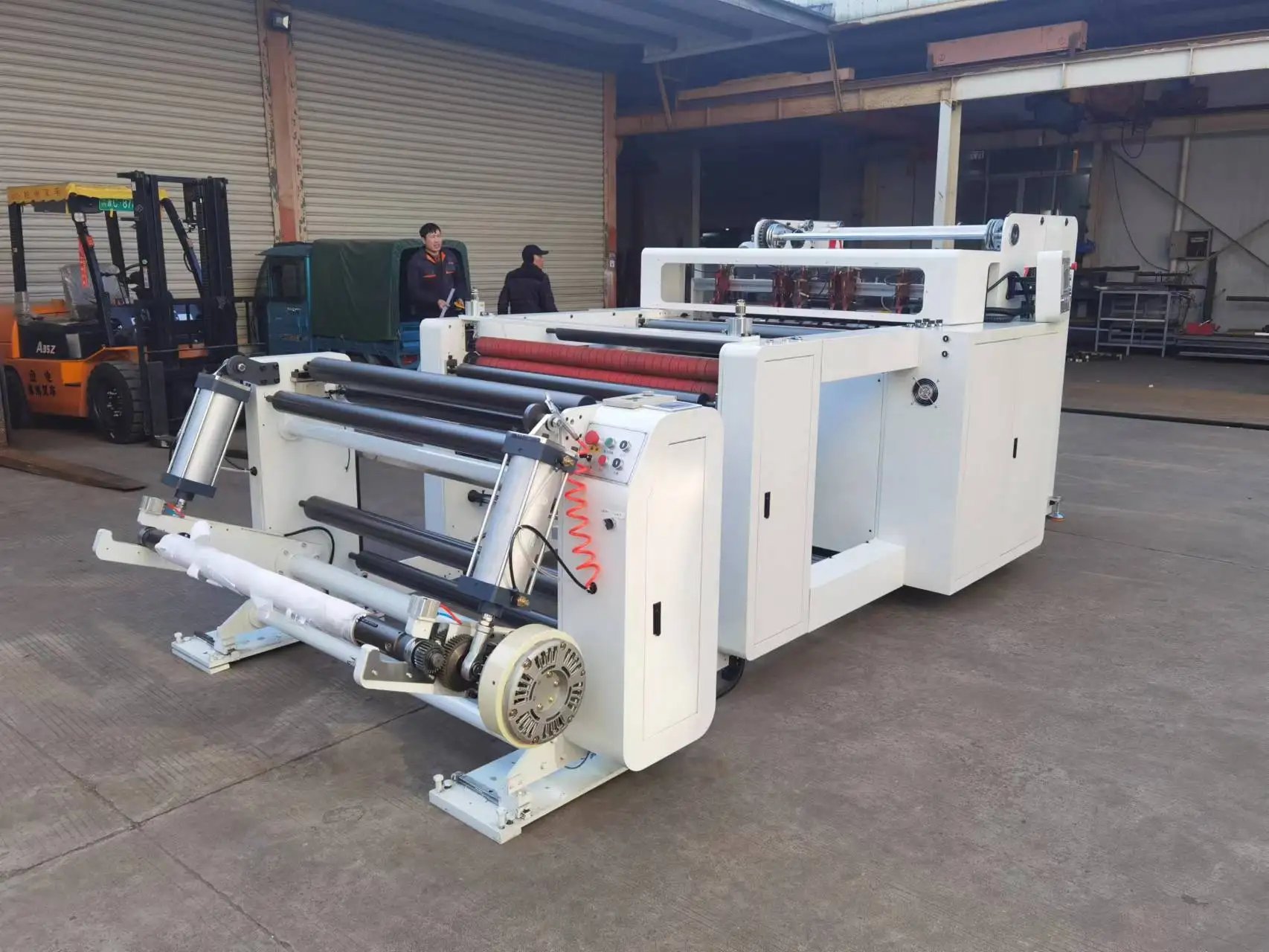 High Quality paper jumbo roll to sheet Cross cutting machine