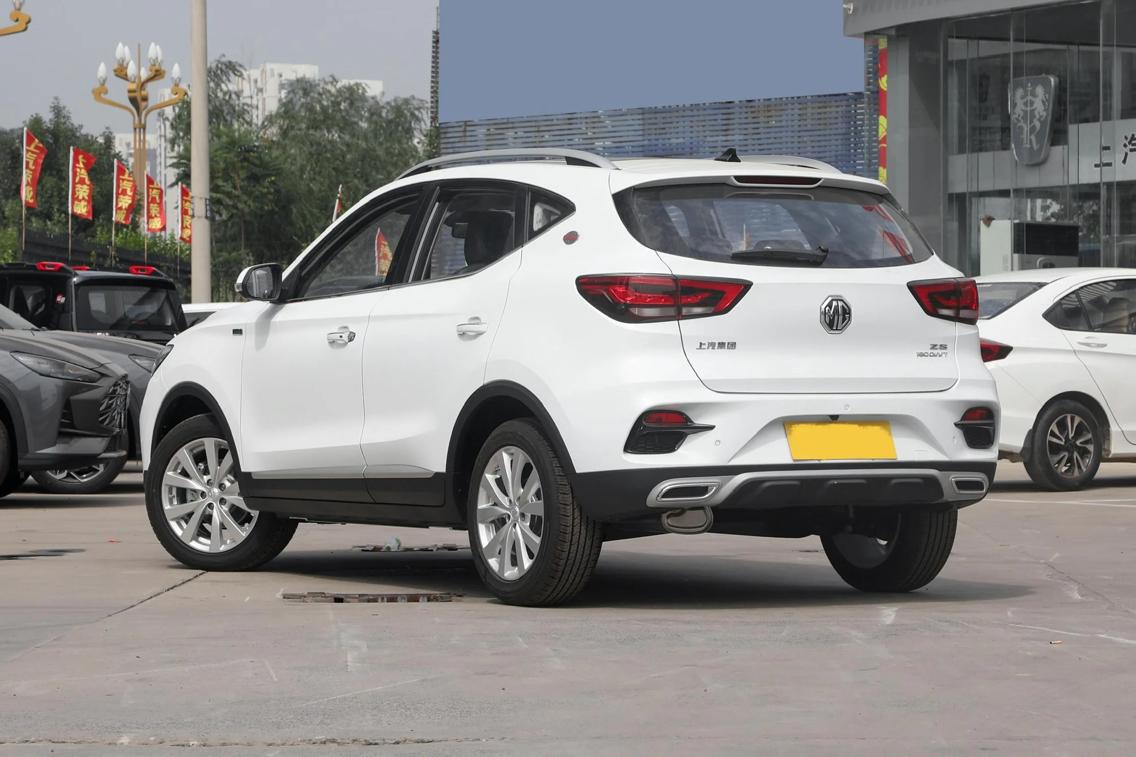 MG ZS 2022 квалифицированные поставщики 1.5L CVT светодиодная камера электрическая кожаная многофункциональная внедорожная машина 4x4 Atv Автоматическая Автомобильная 2024 Faw