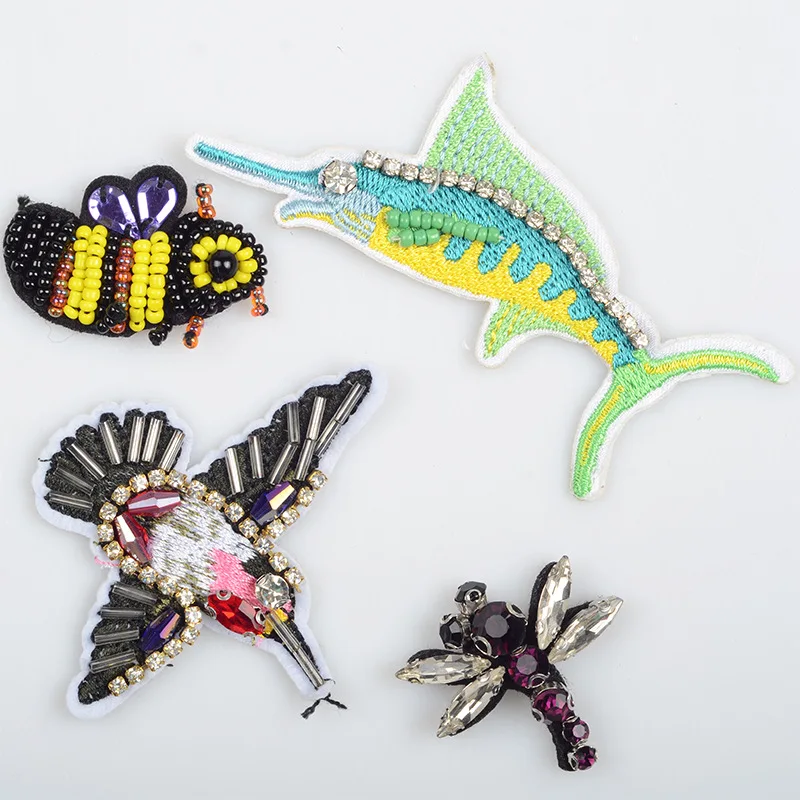 The Newest Design Sew On Clothing Accessories With Bead Rhinestone Crystal Animal Butterfly Bee Insect Appliques Patches