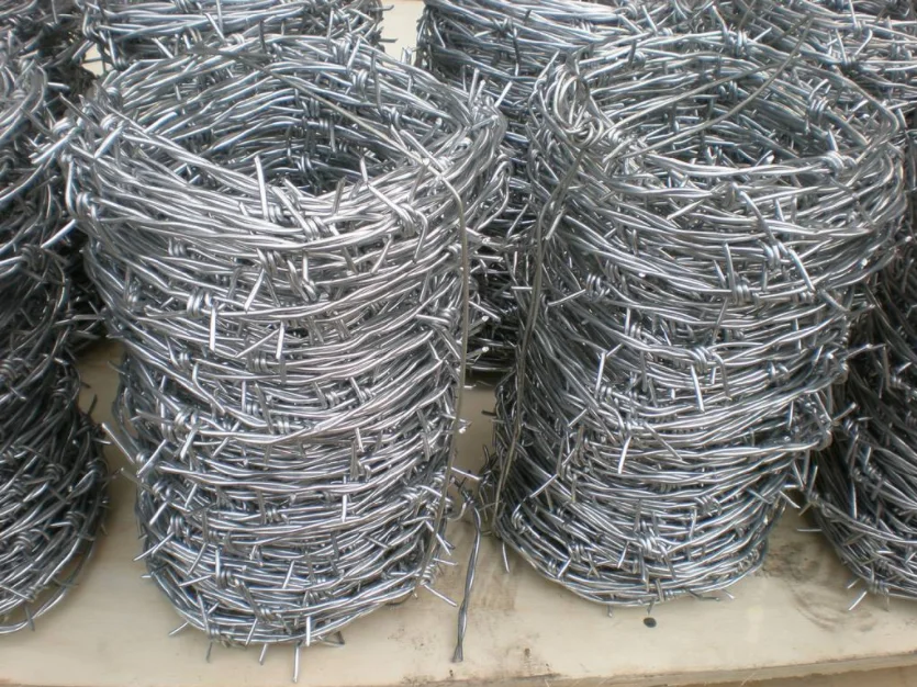 Security Fencing Hot Dipped Galvanized Barbed wire/25kg barbed wire/ 200m Barbed Wire