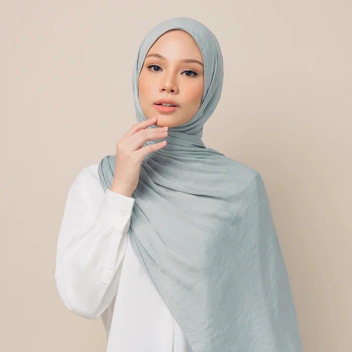 Wholesale Ready in Stock Popular Luxury Selling Velvet Silk Satin Silk Shawl Scarf for Muslim Women Designed