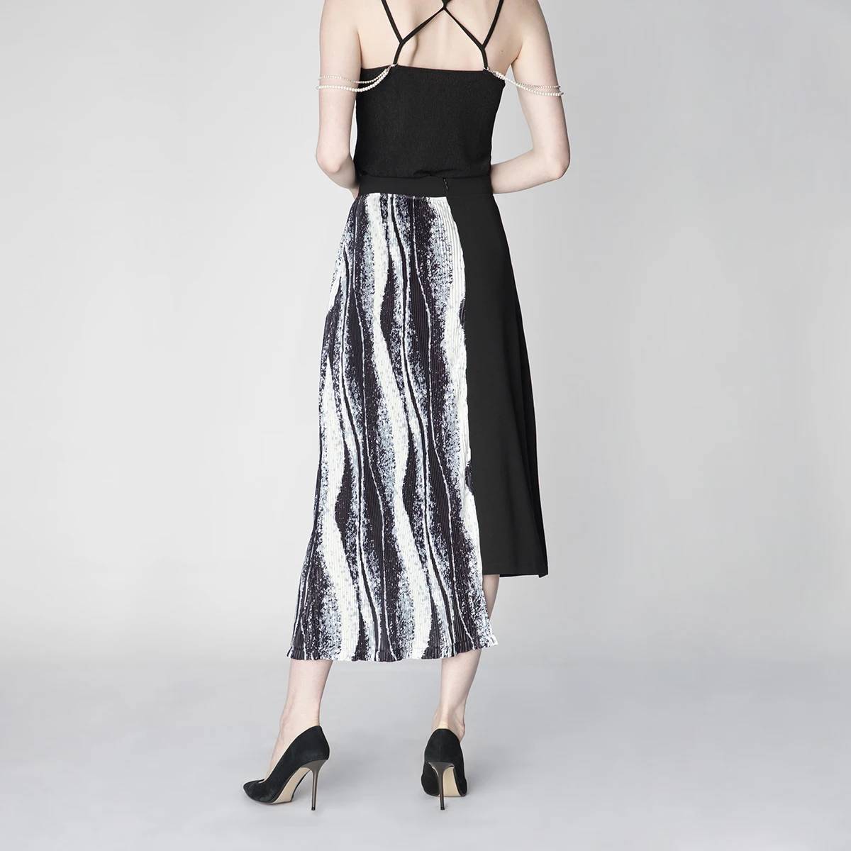 LADIES CASUAL SOLID AND CRINKLED PLEAT PRINTED ASYMMETRY ZIPPER SKIRT