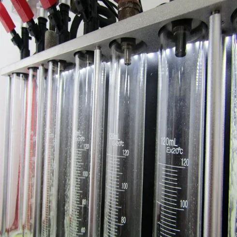 Speed control and automatic oil return injector cleaning machine for all cars