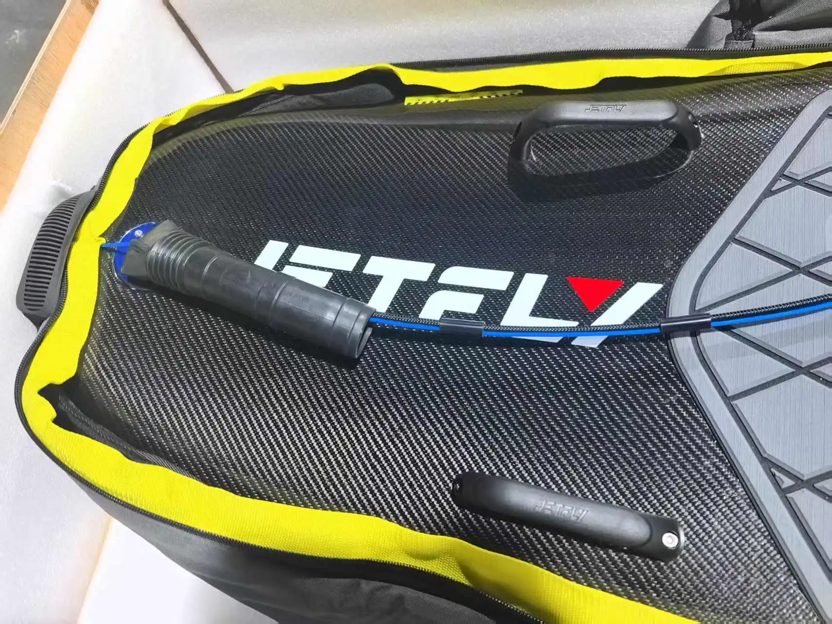 Водный скутер JetFly JF08 профессионального класса с бензиновым двигателем карбоновым корпусом электростартером и плавниками для