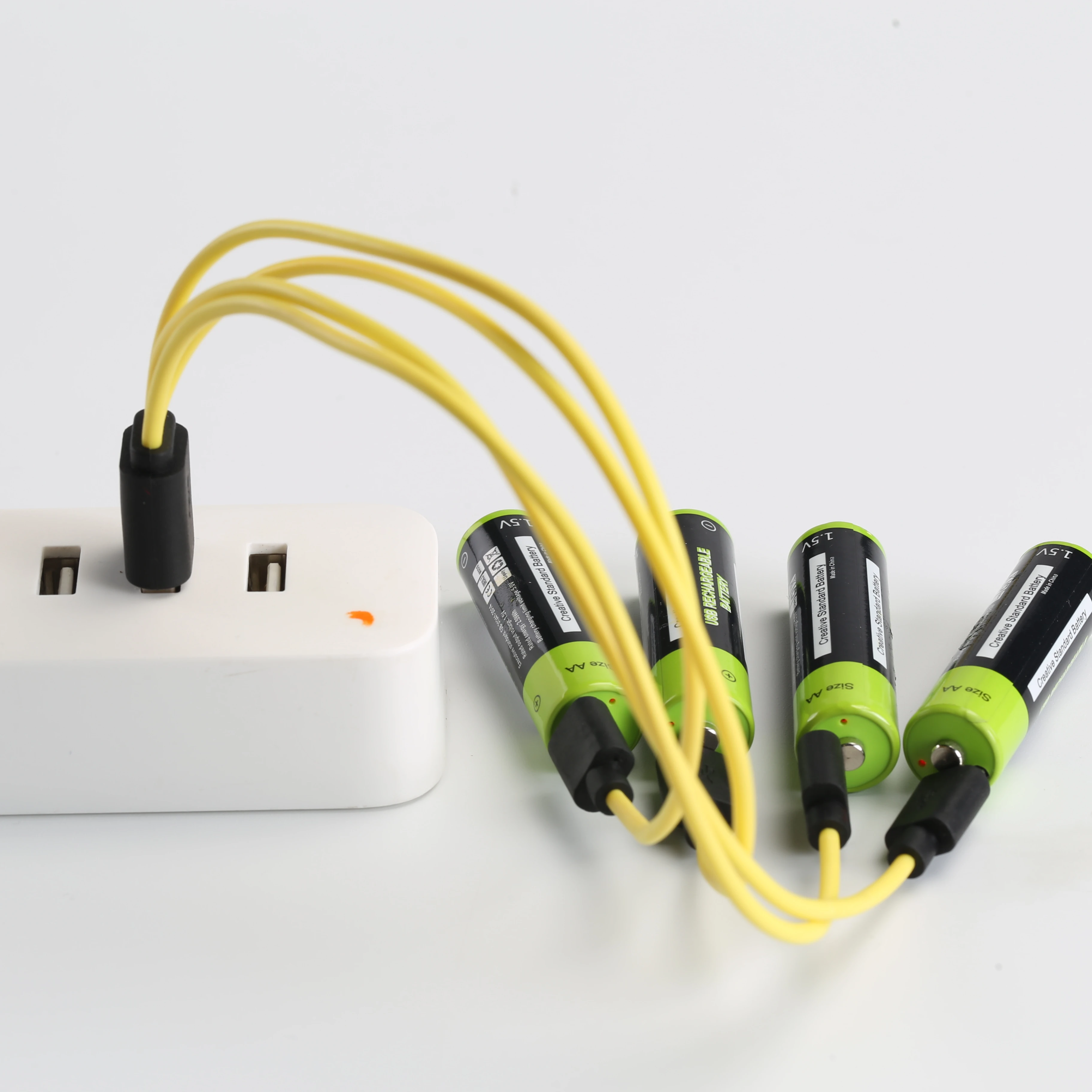 4pcs Pack AA Rechargeable Battery aa batteries aaa wholesale logo brand custom rechargeable battery 1.5v aa aaa lithium reusble