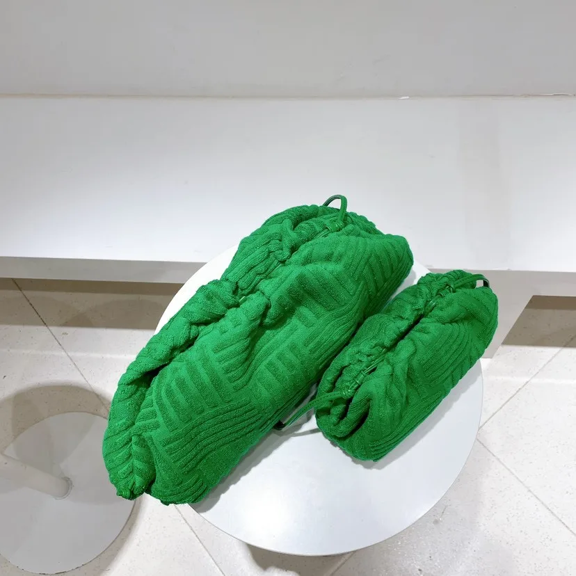 girls Suede maomao bag towel bag Single Shoulder Messenger fashion dumpling bag