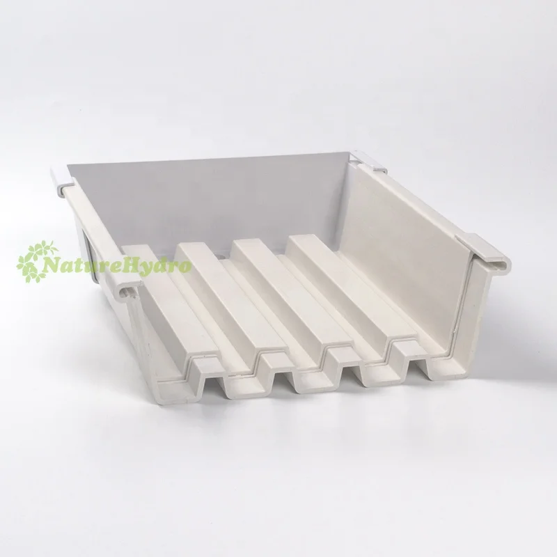 Hot sales Greenhouse Hydroponic Strawberry Cultivation Trough Planting PVC Channel