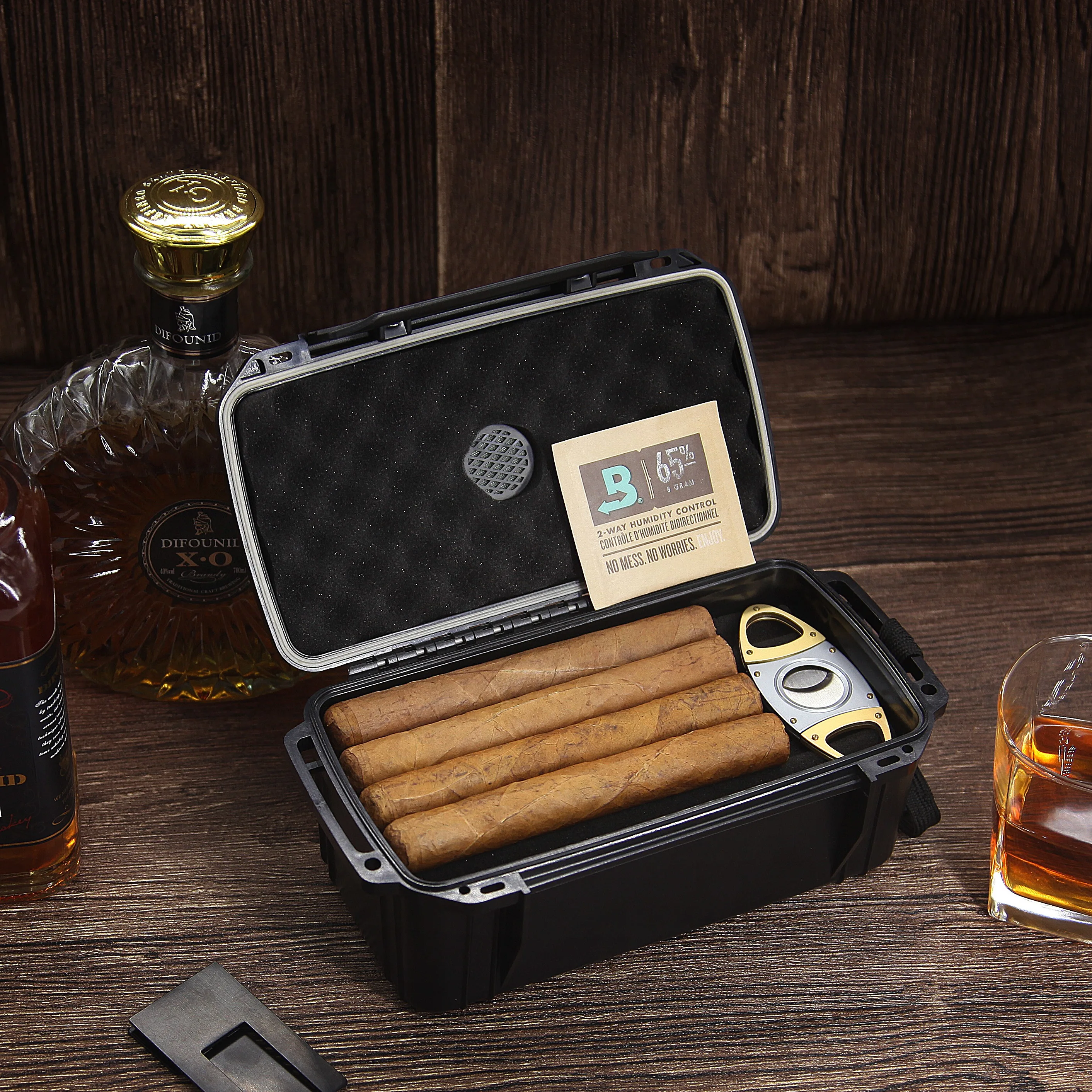 Travel Cigar Plastic Case smoking cheirinho cigar lighters wholesale rolling supply box