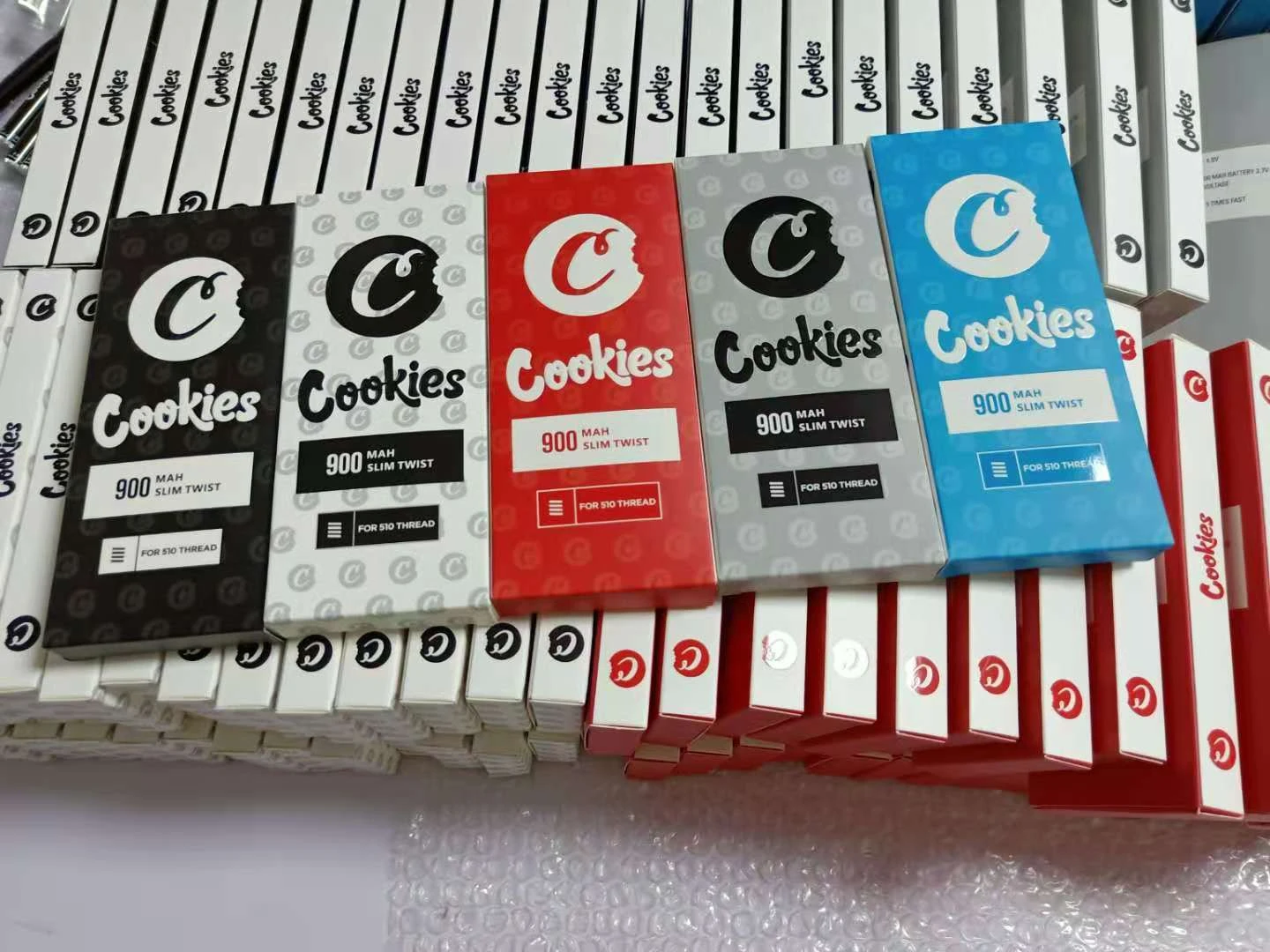 Заводская поставка 900mAh Регулируемое напряжение твист cbd Подогрев vape pen батарея 3 7 v