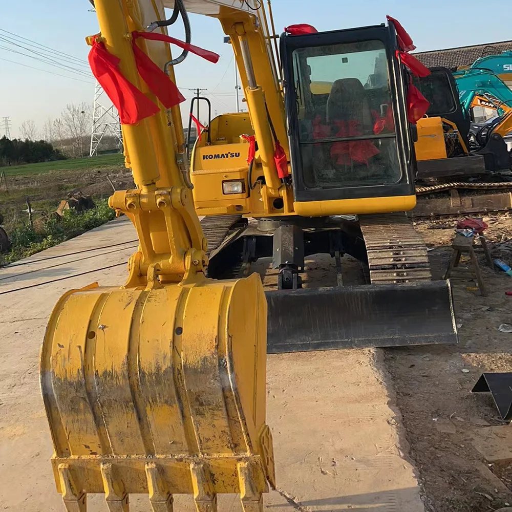 Экскаваторы Komatsu pc130 очень хорошие характеристики землеройные машины экскаватор