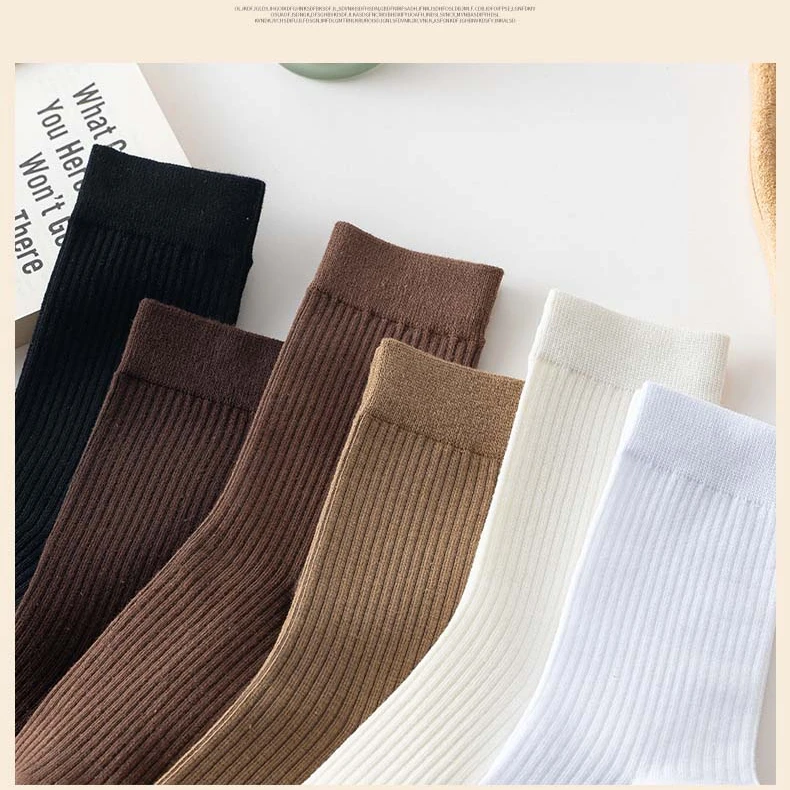 Wholesale high quality designer oem personalised plain knitted embroidery crew men embroidered logo custom socks