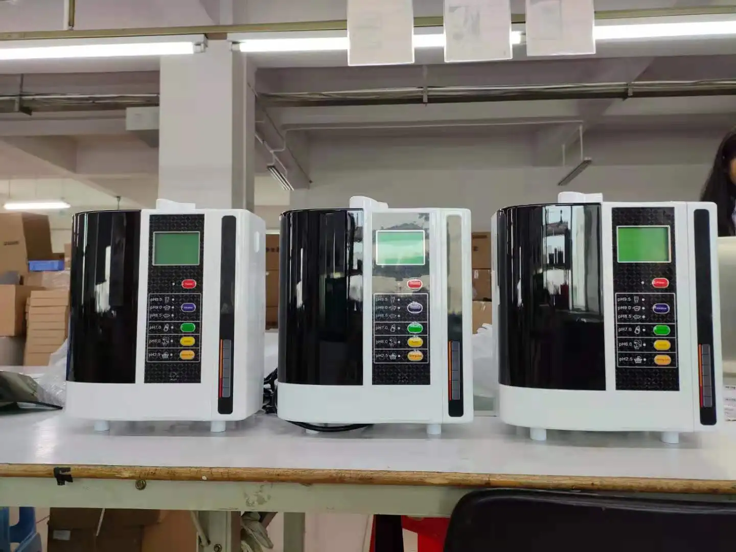 Hot Selling High Quality 7 plates electrodebath Titanium platinum plate pH2.5-11 multifunctional alkaline water machine