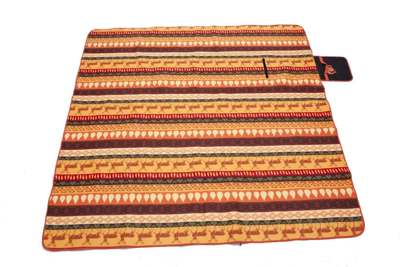 China wholesale market moving travel picnic waterproof PE 210D outdoors portable blanket