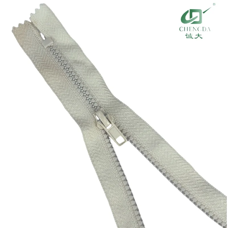 Wholesale New Innovation zipper manufacturer auto lock slider close end Plastic Zipper