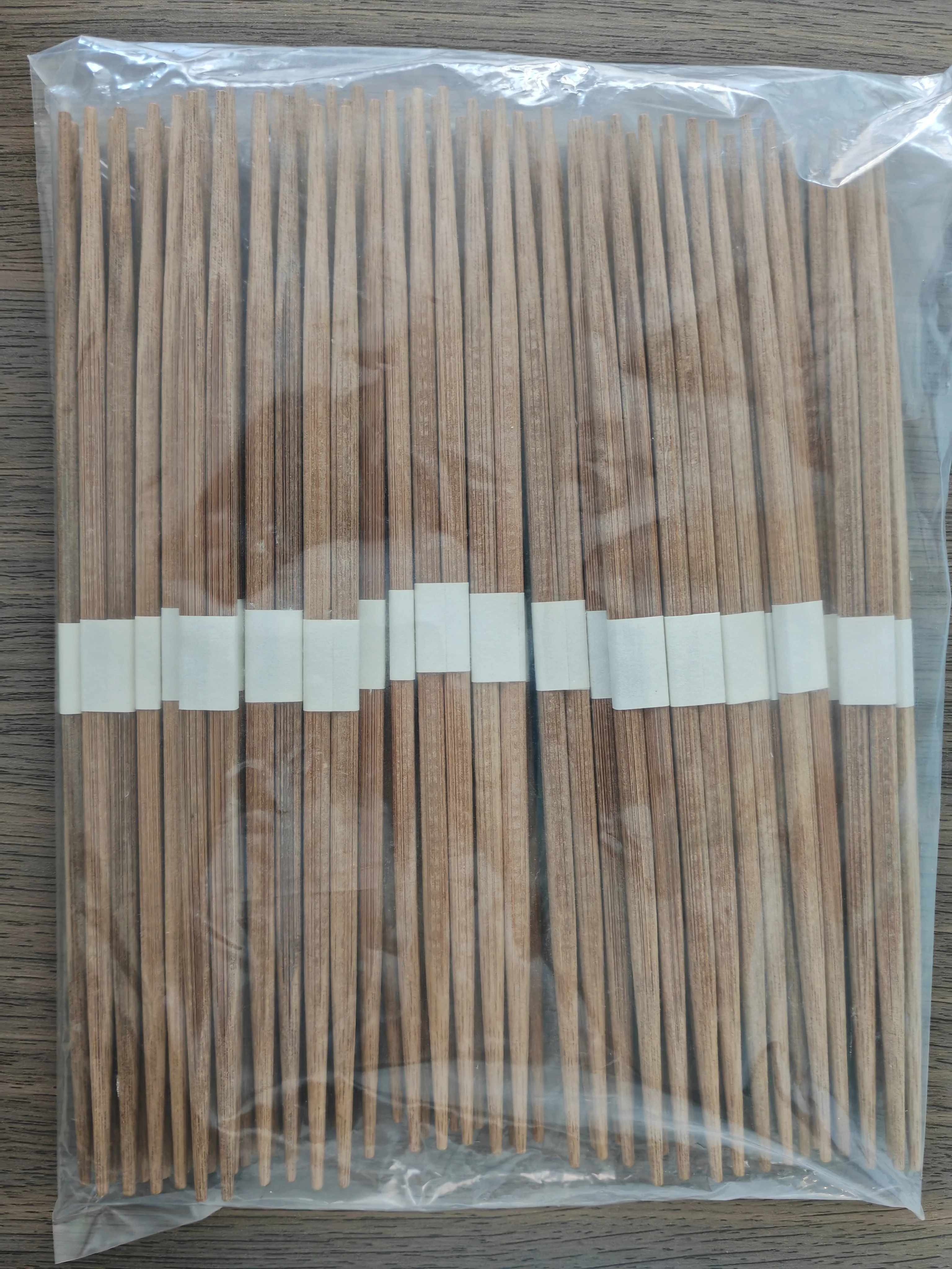 Factory direct Carbonized color Double-pointed bamboo chopsticks disposable biodegradable chopsticks Packed in pairs for party