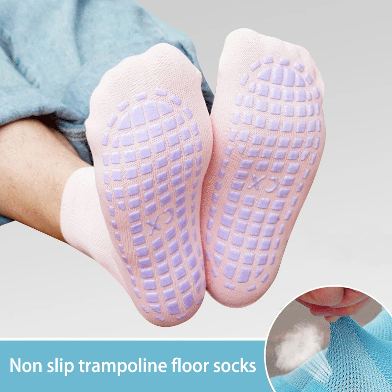 Adult Kids Athletic Sports Non Slip Indoor Jump Polyester Trampoline Grip Sock Anti Slip Socks With Grip Non Slippery Socks
