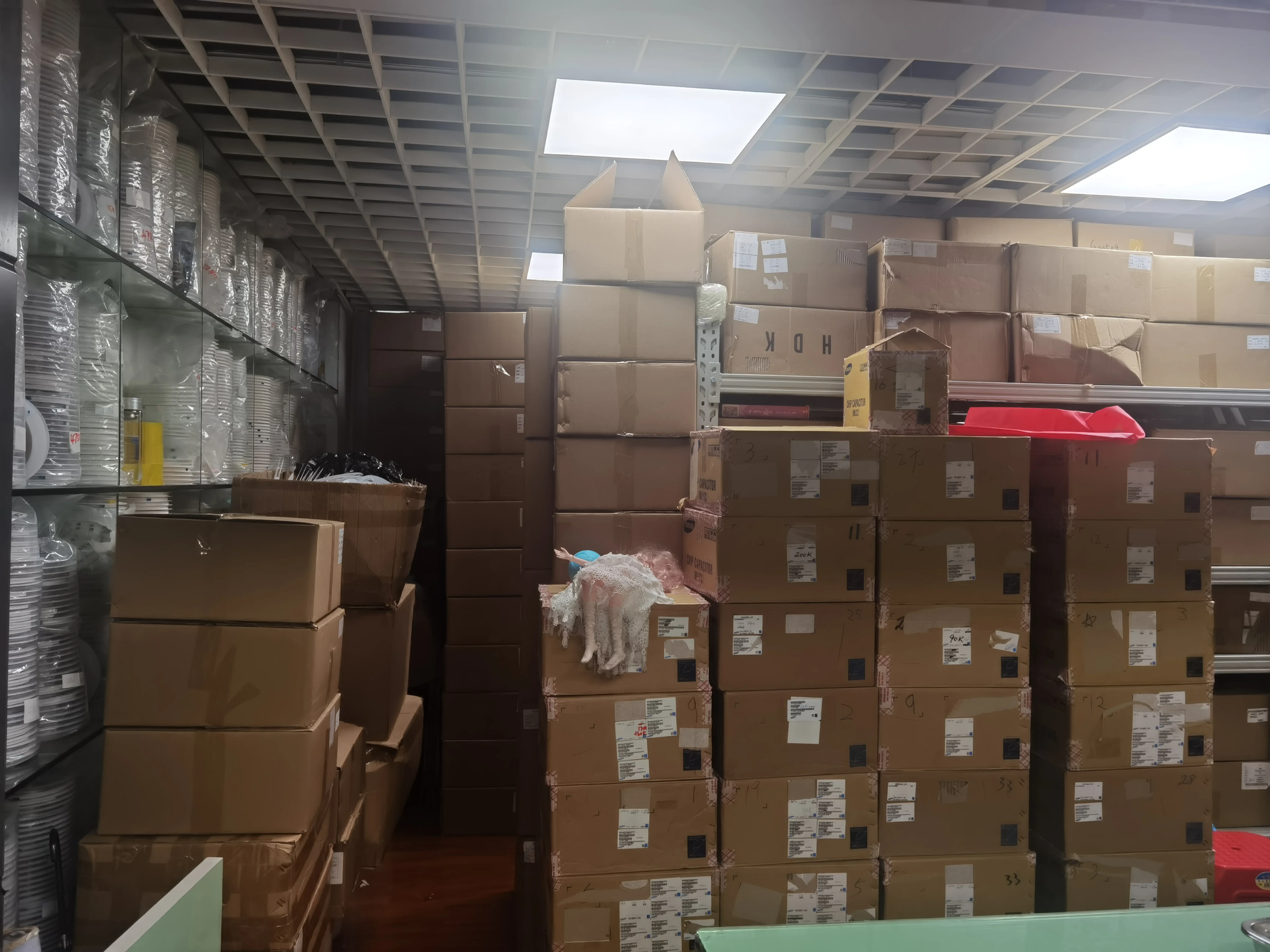 New And Original Passive Components bom list MLCC SMD Full range of All brand Capacitor