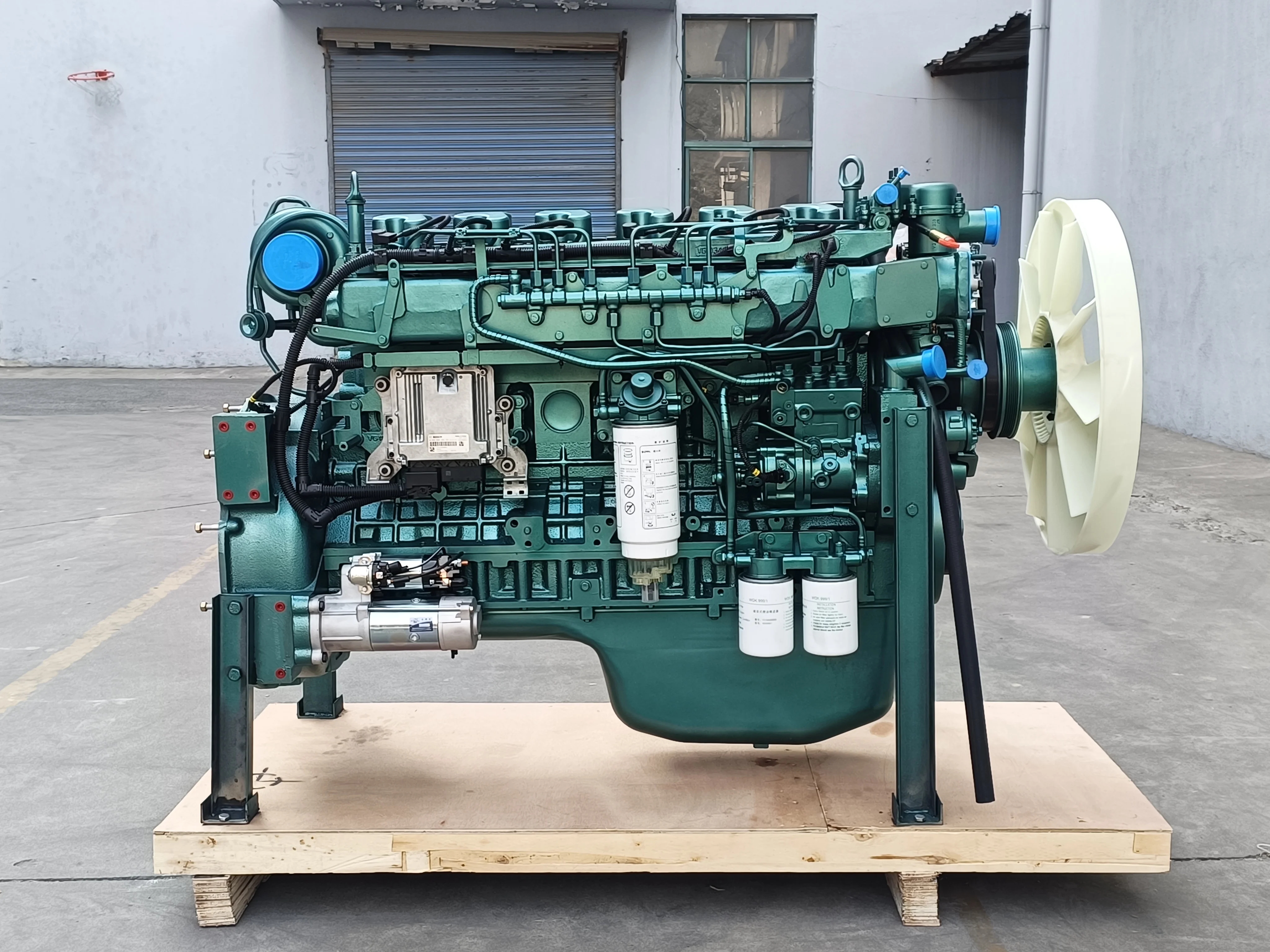 Genuine SCDC D10.38-50 Diesel Engine water cooled  motor 274 kw/372 hp/2000 rpm for pickup