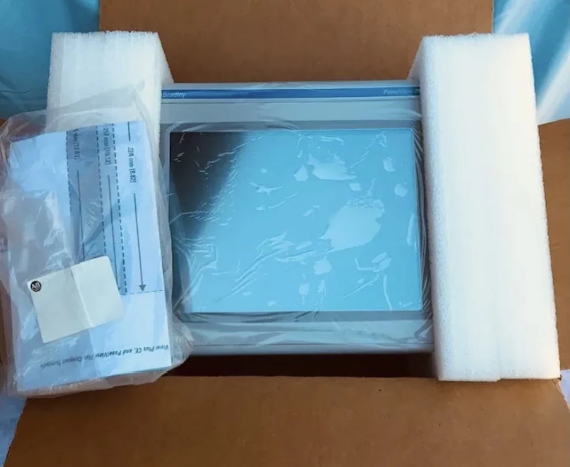 New human-machine interface panel 2711P-K4M5D touch screen