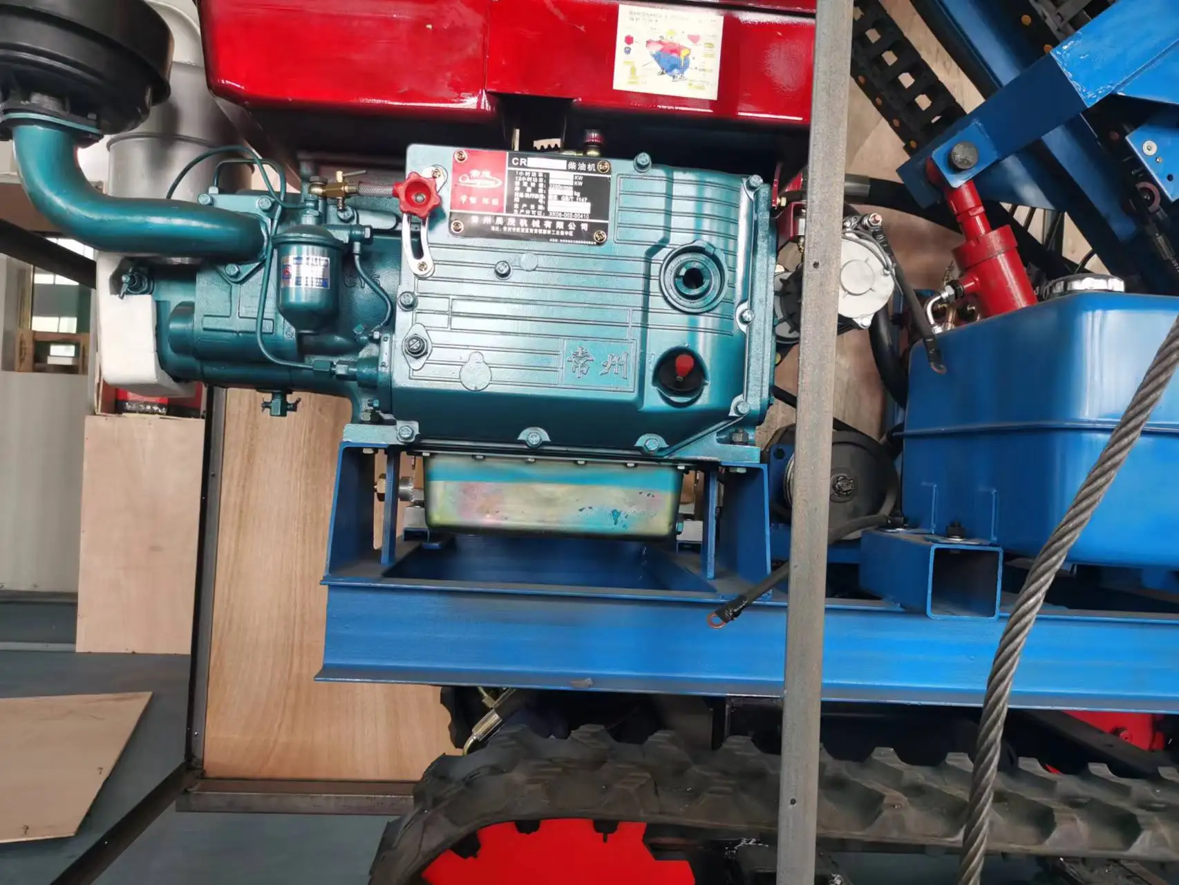 JSX-200 61HP 200 м глубокая портативная буровая установка дизельная гидравлическая гусеничная для водяных скважин