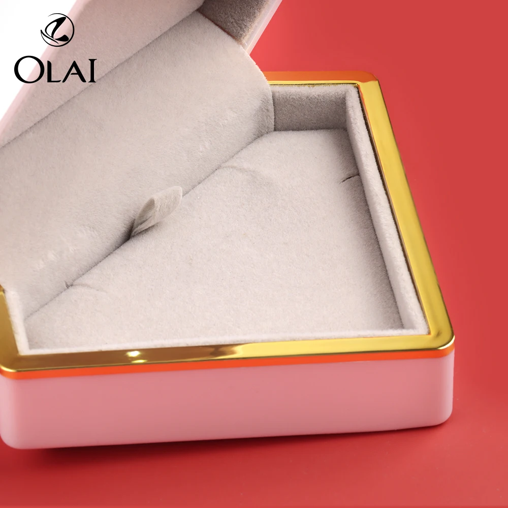 Olai Diamond Shape Luxury LED Light Touch Lacquer Painting Earring Pendant Chain Jewelry Gift Package Box