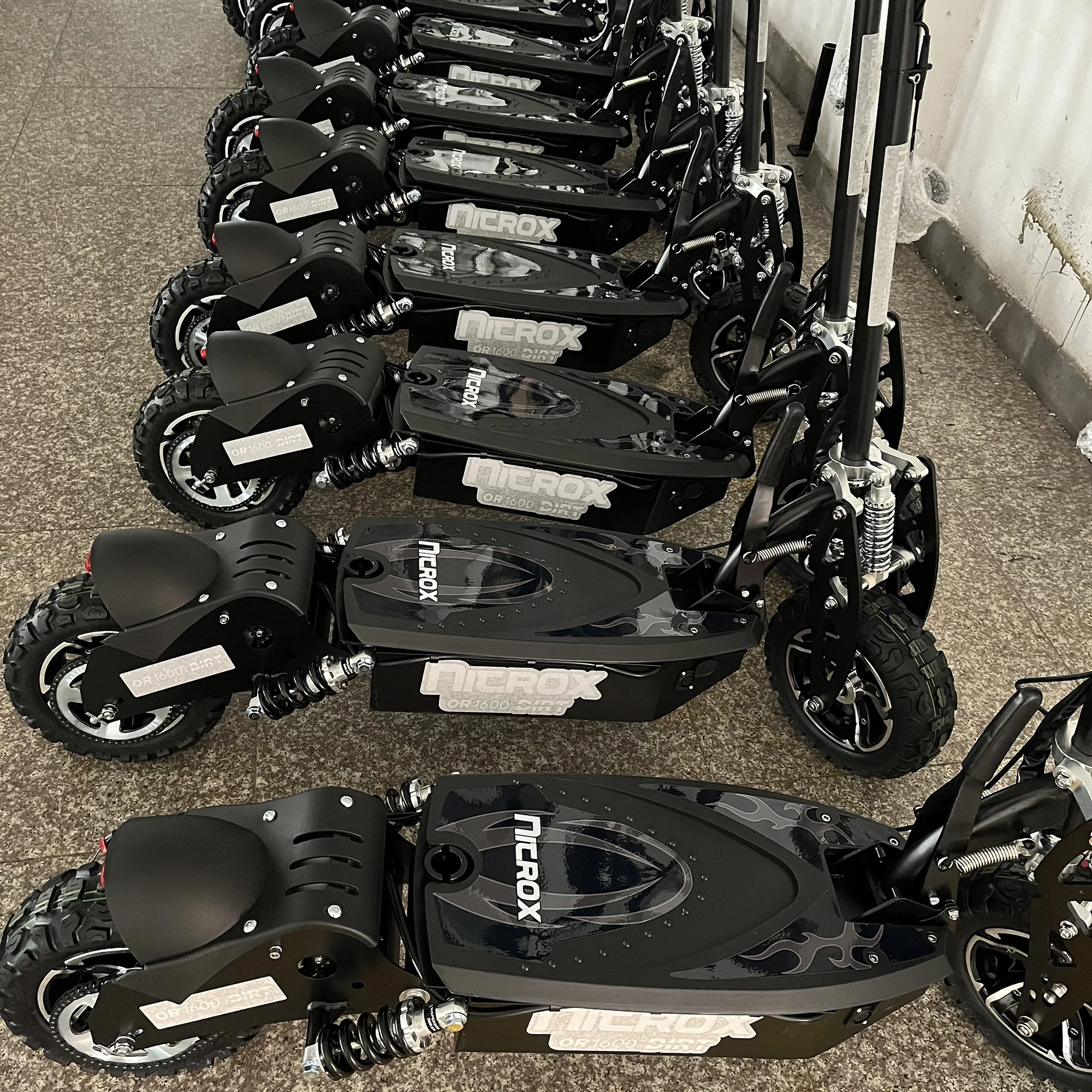 New Adult 2 Wheel Electric Motorcycle Scooter Cheap Off-Road CE ROSH Certificate 2000W Power 36V Lithium Battery Suspension