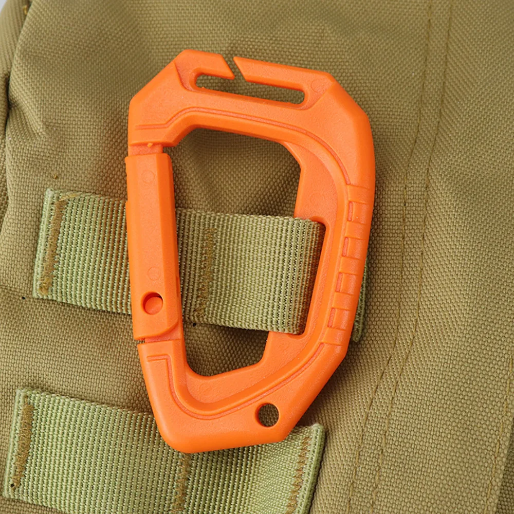 Factory Ready Stock Outdoor Backpack Mountaineering Buckle Quick Release Hook Plastic Mountaineering Hook D-shaped Lock