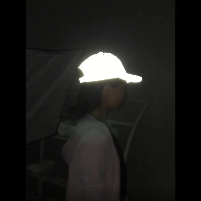 Бейсболка в стиле хип-хоп для мужчин и женщин, светоотражающая Кепка с козырьком для девочек и мальчиков, крутая блестящая Спортивная Кепка для ночного видения