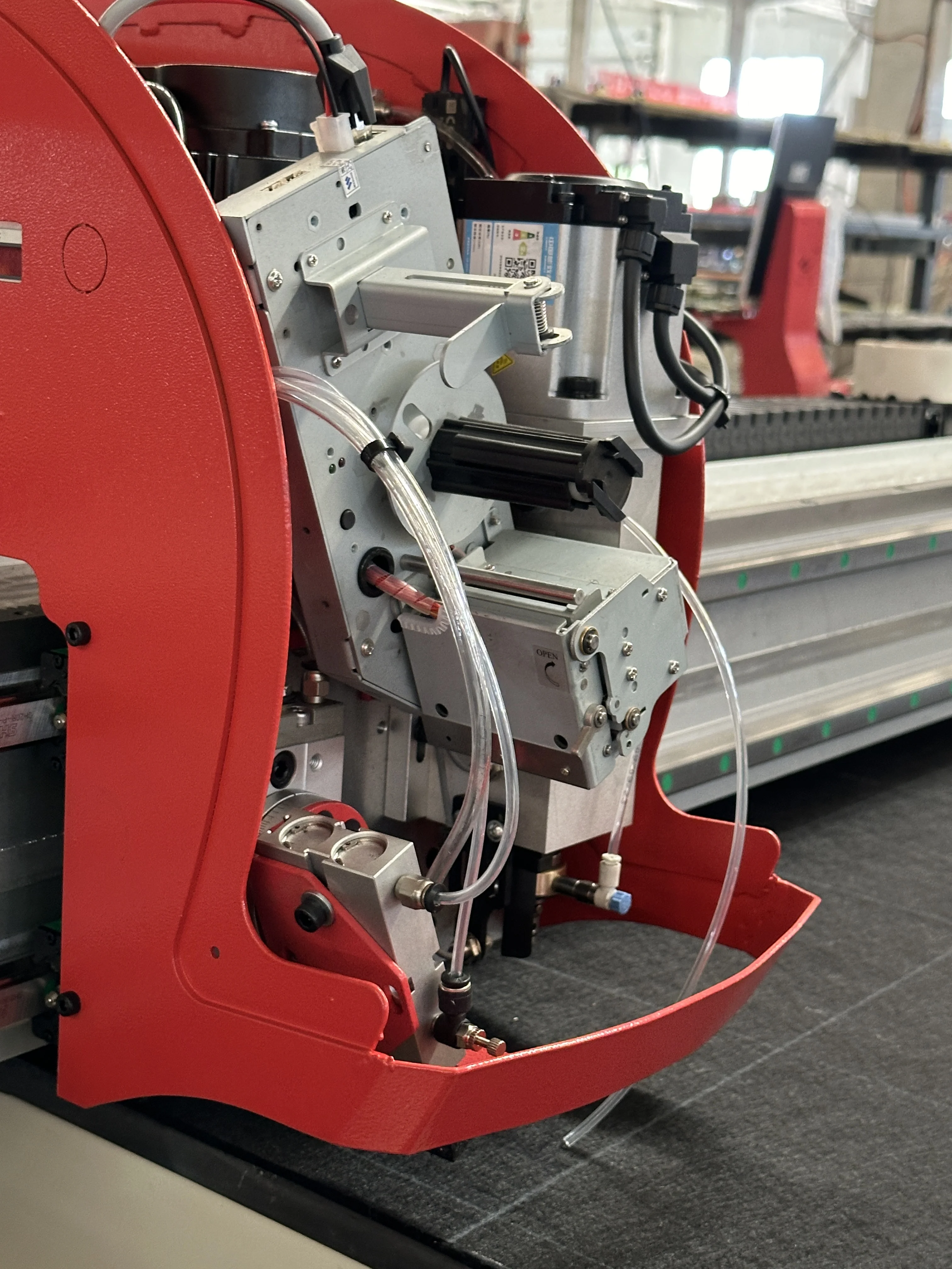 Loading Breaking Table Automatic Multiple Shape Circle 3829 CNC Glass Cutting Machine