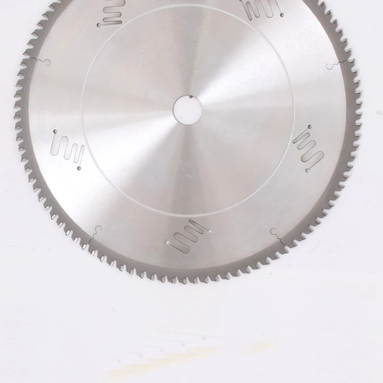 Китайские производители поддерживают пользовательский образец обслуживания, лезвие циркулярной пилы для резки металла