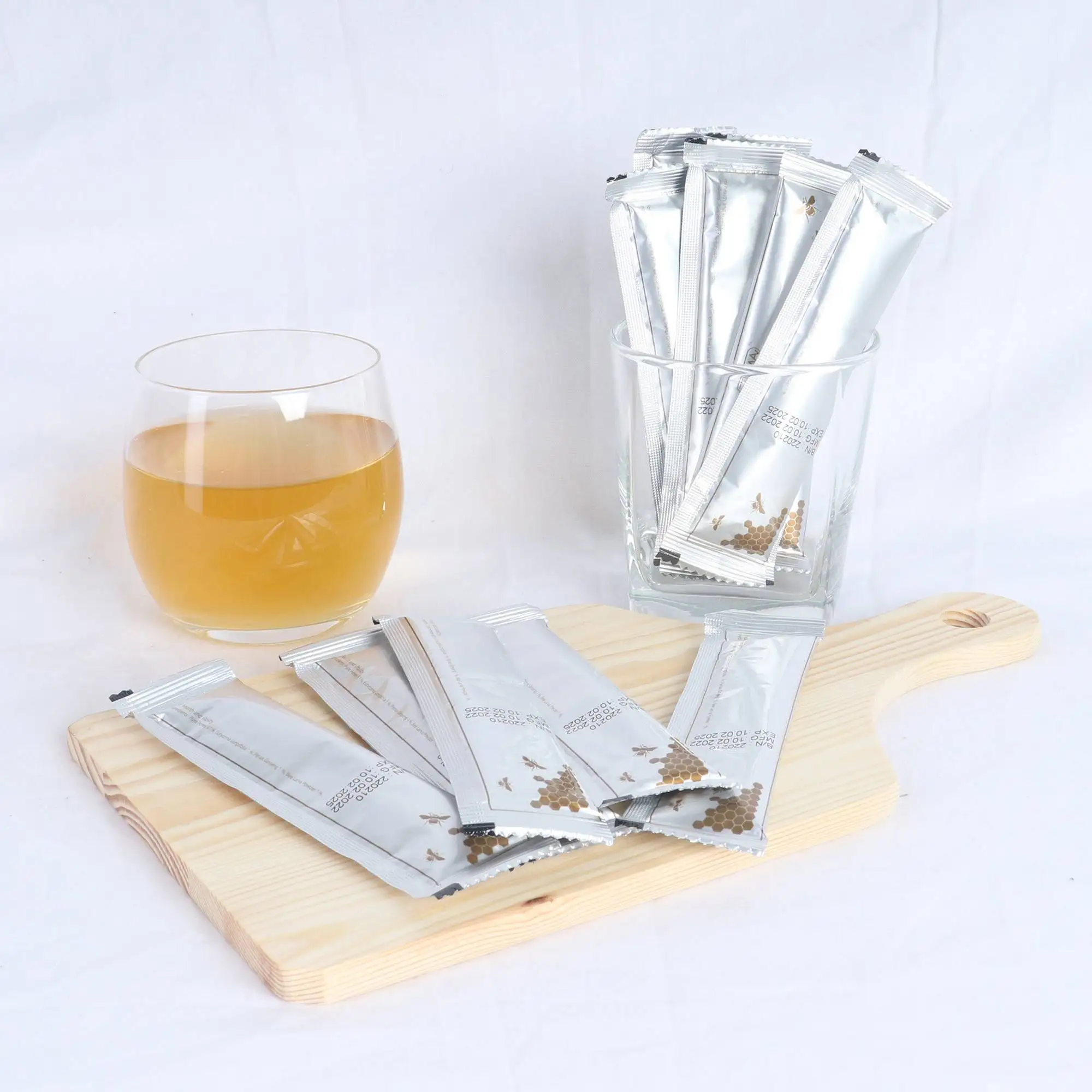 Bulk Sales Healthy Beverage Sachet Packaging Golden Color Raw Royal Honey 0.314kg With 3 Years Shelf Life Made In Malaysia