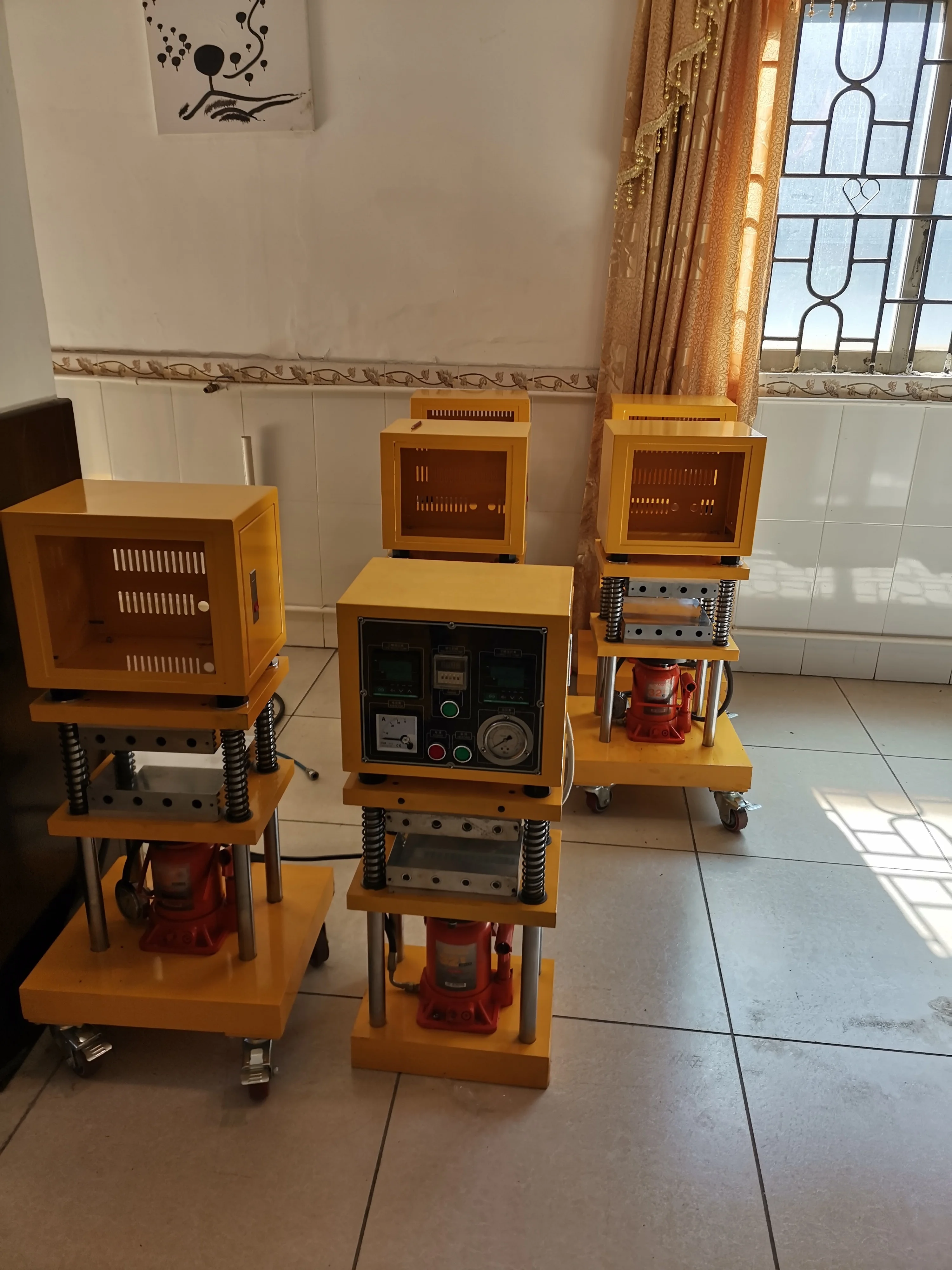 Ручной силиконовый резиновый инструмент сжатия пластины