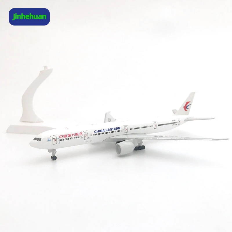 China B777 Airplane Model Diecast Toy 1:200 for Collectible Kids Gift Small Aircraft Models for Boys Alloy Diecast Toys