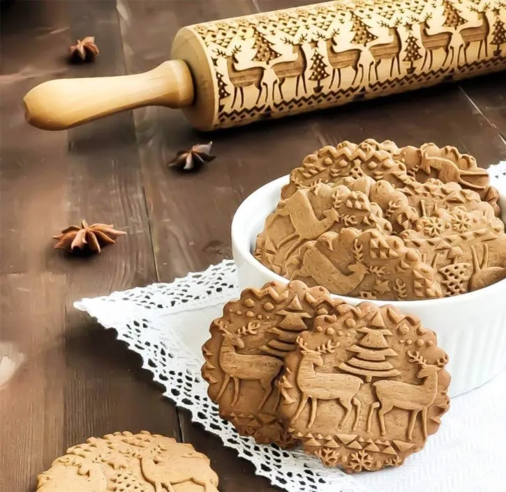 Custom Food Grade Beech Engraved Christmas Embossing Rolling Pin for Baking Cookies