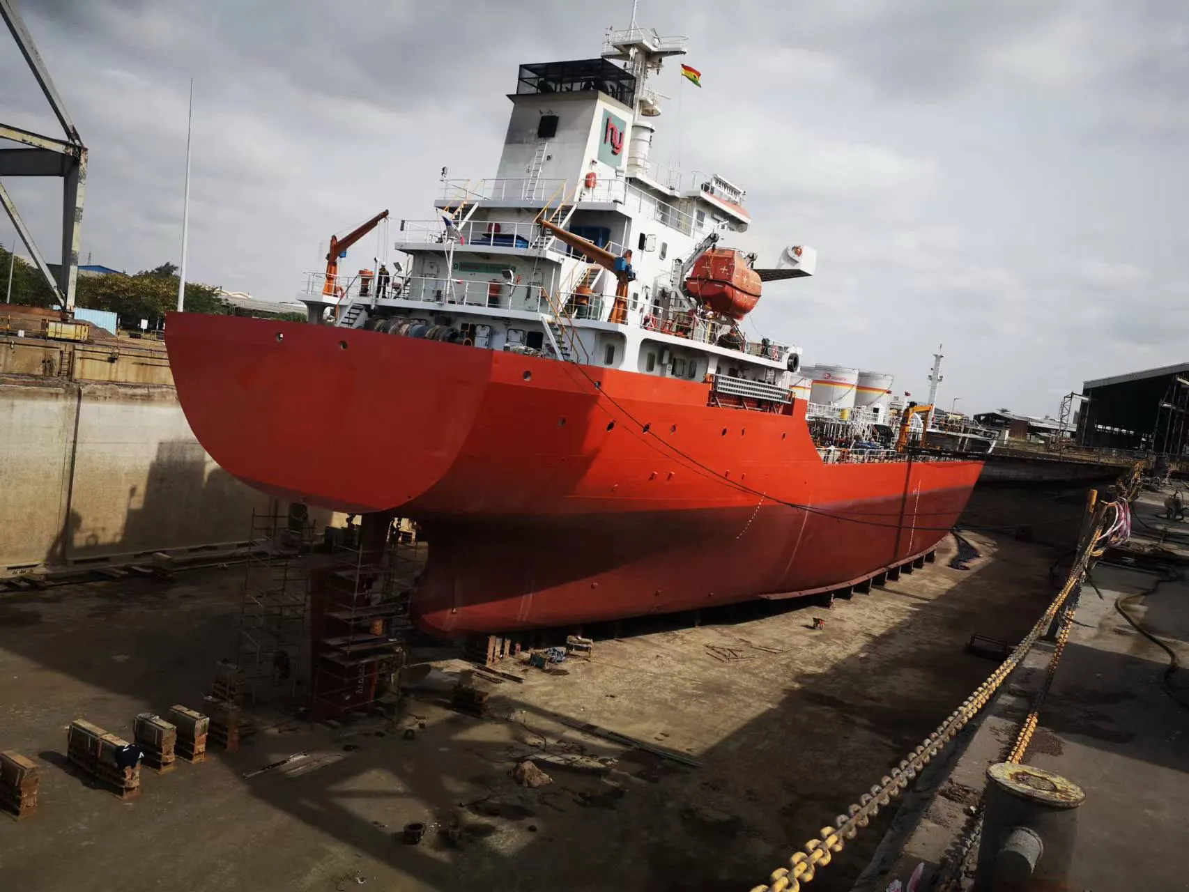 Sale of used 7000T oil tanker china shipyard